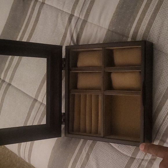 Jewelry Box Wooden Hinged Glass Top Velvet Interior - Picture 4 of 4